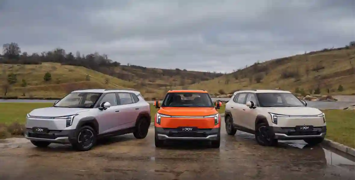 Новость EVOLUTE (Тихо едет, громко лает: чем удивил доступный российский электромобиль)